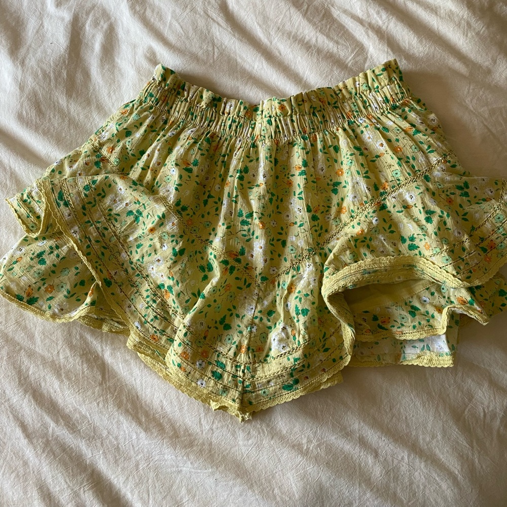 Floral lace flouncy skort